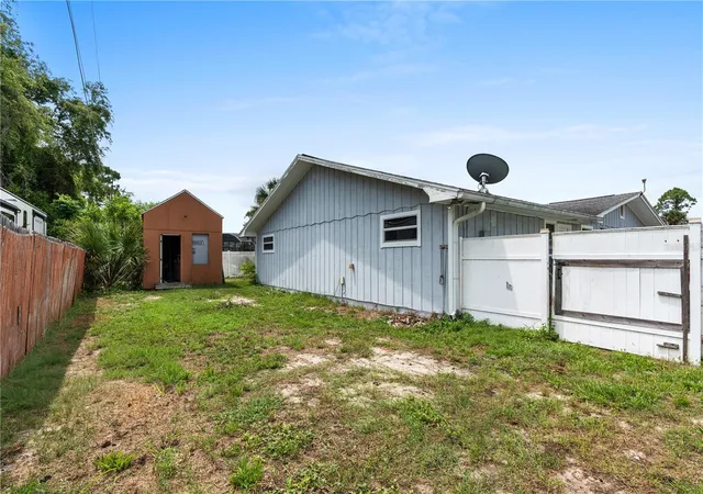 Photo 3 of Single family home for sale at 1945 Fern Palm Dr, Edgewater, FL 32141 | MLS# NS1088450 | Listing updated on 2026-09-03