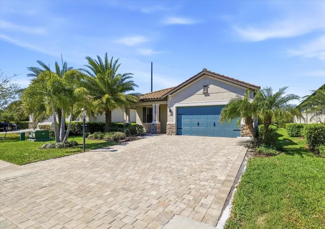 Photo 2 of Single family home for sale at 17234 Blue Ridge Pl, Bradenton, FL 34211 | MLS# N6144627 | Listing updated on 2026-09-23