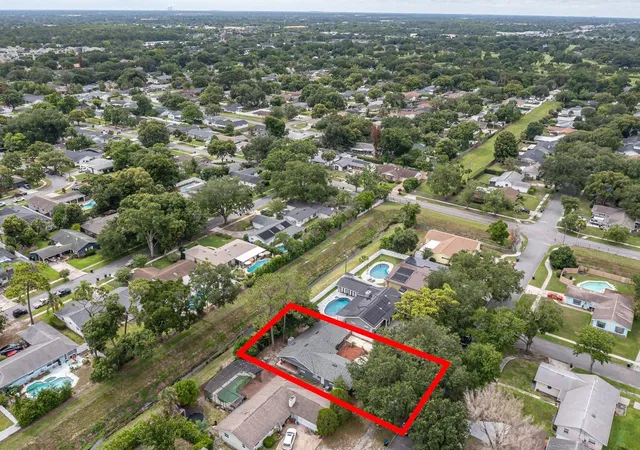 Homes for sale in Winter Park, FL | 528 Saint Dunstan Wy, Winter Park, FL 32792 | MLS# O6414677