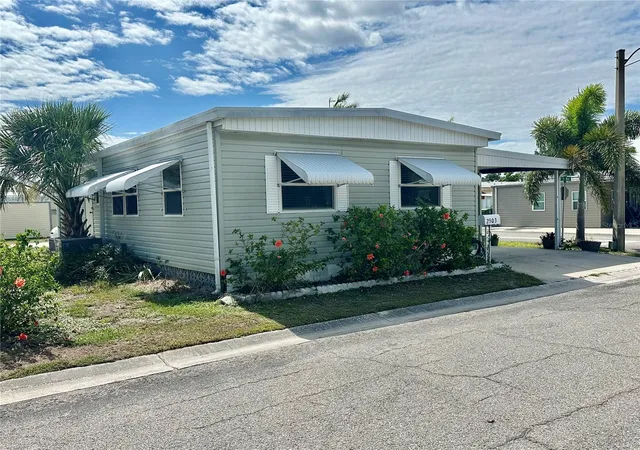 Photo 1 of Manufactured home for sale at 2503 16th Street W, Bradenton, FL 34205 | MLS# A4696306 | Listing updated on 2026-07-16
