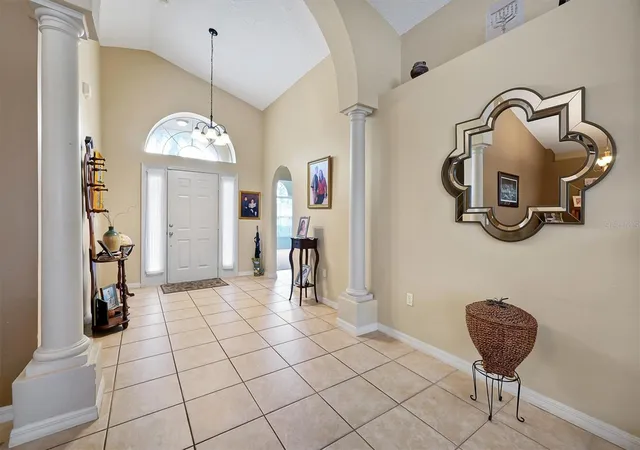 Photo 3 of Single family home for sale at 816 Knightsbridge Cir, Davenport, FL 33896 | MLS# S5151442 | Listing updated on 2026-08-06