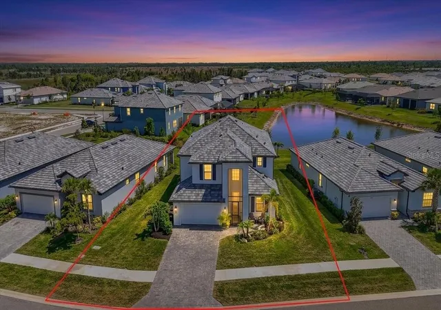 2nd image of 10865 Sun Drop St, Venice, FL 34293 | MLS# A4696309