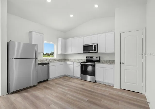 3rd image of 632 Tangelo Ter, Babson Park, FL 33827 | MLS# S5151443