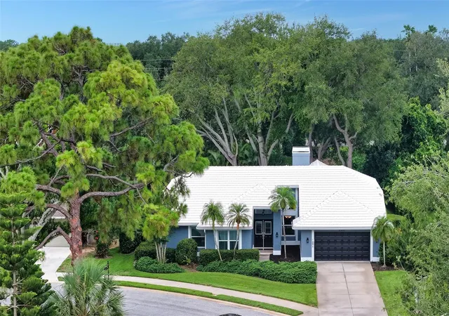 Photo 3 of Single family home for sale at 4391 Maplewood Ln, Sarasota, FL 34238 | MLS# A4696313 | Listing updated on 2026-09-15
