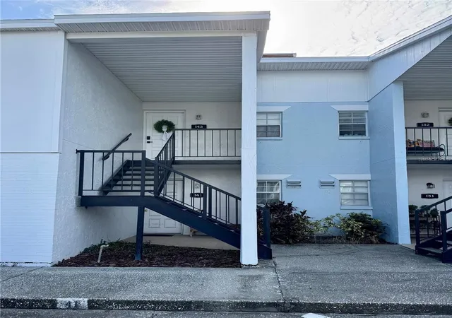 Photo 2 of Condo for sale at 3819 N Oak Dr #I42, Tampa, FL 33611 | MLS# TB8516708 | Listing updated on 2026-08-20