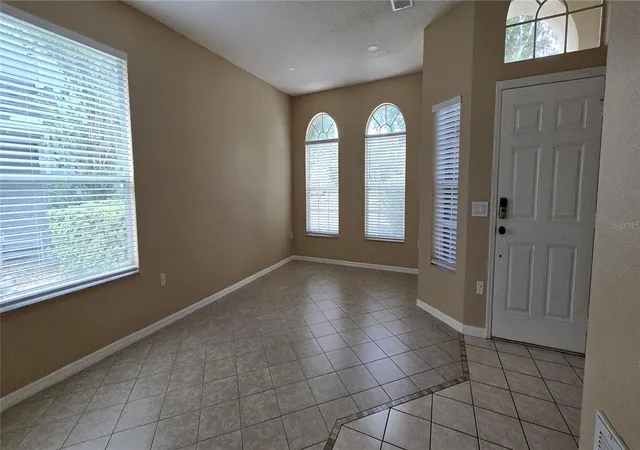Photo 5 of Sale Pending at 2227 Oakington St, Winter Garden, FL 34787 | MLS# O6414707 | Listing updated on 2026-08-29