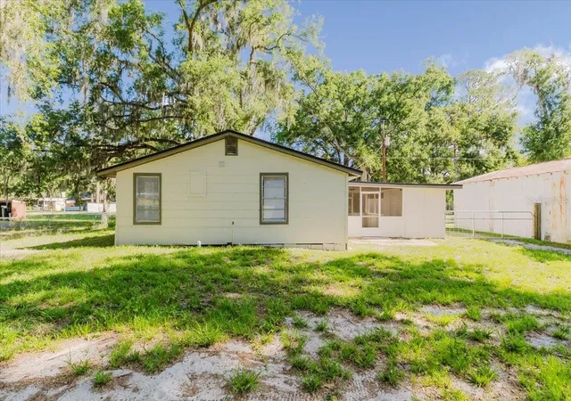 Photo 4 of Single family home for sale at 2531 Hebb Rd, Auburndale, FL 33823 | MLS# P4938963 | Listing updated on 2026-10-06