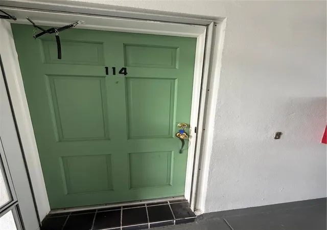Photo 3 of Condo for sale at 200 Glennes Ln #114, Dunedin, FL 34698 | MLS# TB8516726 | Listing updated on 2026-10-01