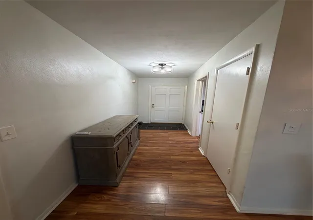 Listing Photo 5 - Condo for sale in building located at 200 Glennes Ln, DUNEDIN, FL 34698 - Unit #114