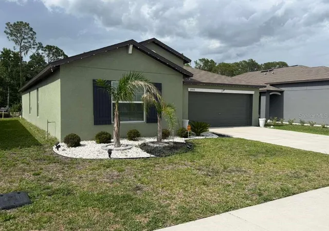 2nd image of 2000 Red Loop, Lakeland, FL 33801 | MLS# S5151451