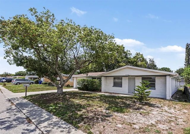 Photo 3 of Single family home for sale at 3609 Truman Dr, Holiday, FL 34691 | MLS# O6414730 | Listing updated on 2026-10-07