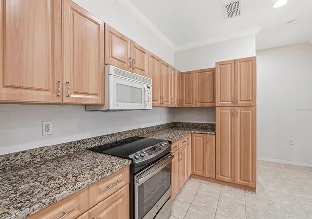 5th image of 24120 Green Heron Dr #6, Punta Gorda, FL 33980 | MLS# C7527046
