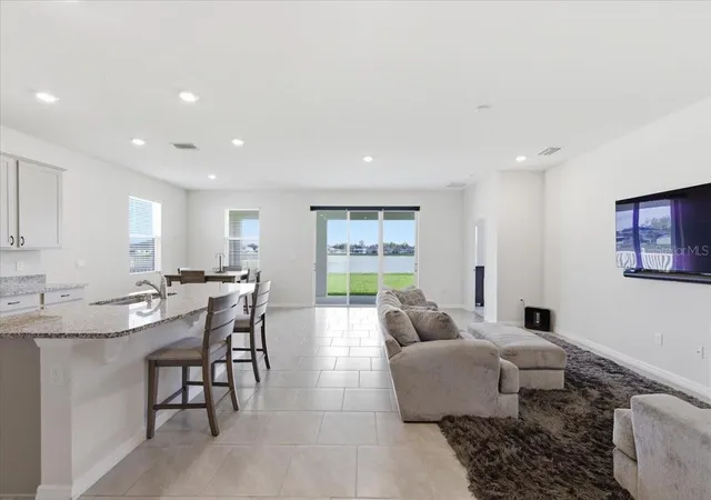 5th image of 1413 Tropical Oasis Ave, Plant City, FL 33565 | MLS# TB8516751