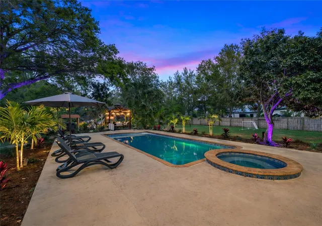 3rd image of 10852 131St St N, Largo, FL 33774 | MLS# TB8516753