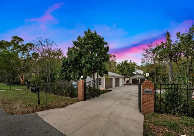 5th image of 10852 131St St N, Largo, FL 33774 | MLS# TB8516753