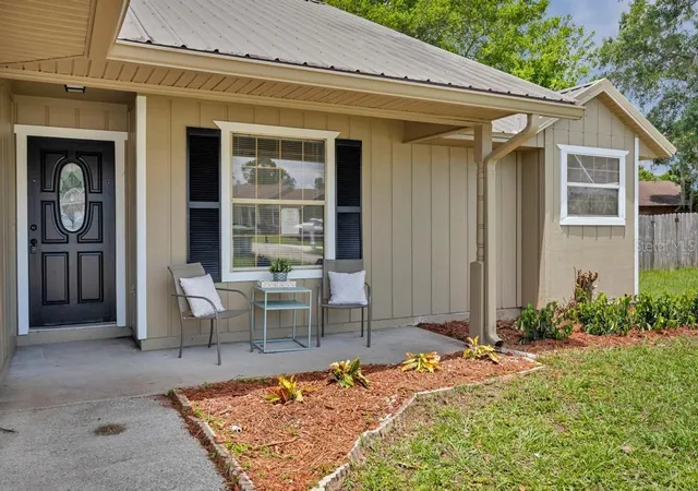 Photo 2 of Single family home for sale at 6109 W 1st Manor, Palatka, FL 32177 | MLS# O6414751 | Listing updated on 2026-08-29