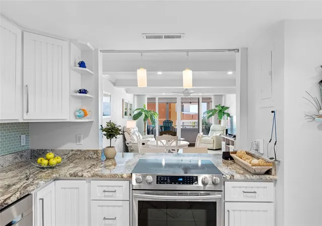 5th image of 17920 Gulf Blvd #302, Redington Shores, FL 33708 | MLS# TB8516757