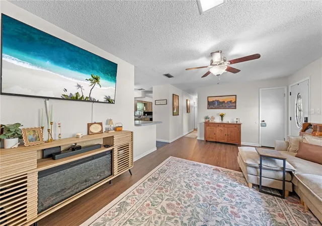 5th image of 463 Chestnut Ct, Deltona, FL 32725 | MLS# S5151452