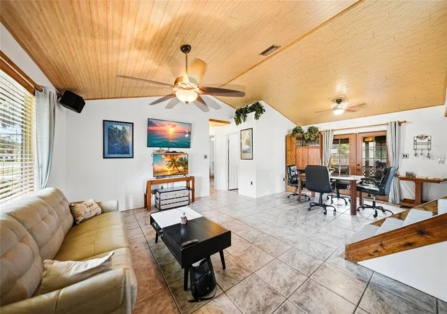 5th image of 2631 Fiesta Dr, Venice, FL 34293 | MLS# D6147732