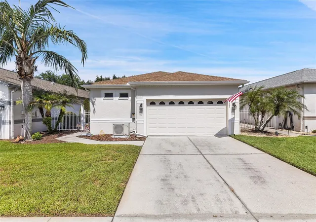 Photo 2 of Single family home for sale at 8107 Ponkan Rd, Land O Lakes, FL 34637 | MLS# W7886518 | Listing updated on 2026-09-04