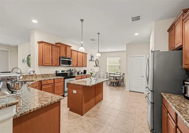 Photo 4 of Single family home for sale at 20057 Oakflower Ave, Tampa, FL 33647 | MLS# TB8516780 | Listing updated on 2026-09-28