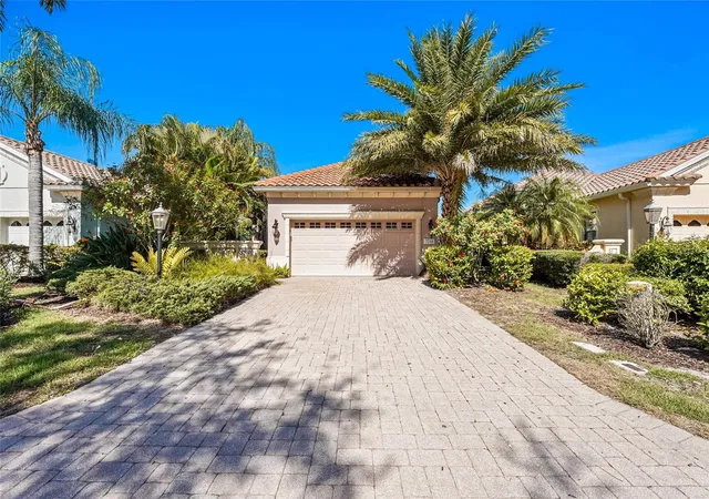 Photo 3 of Single family home for sale at 7216 Presidio Glen, Lakewood Ranch, FL 34202 | MLS# A4696347 | Listing updated on 2026-10-09