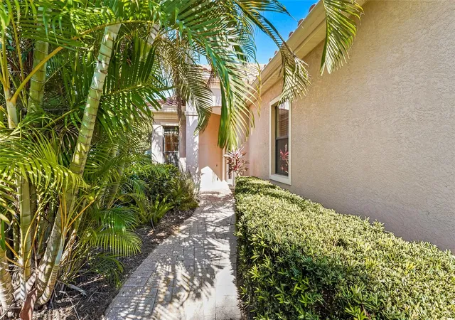 Photo 3 of Single family home for sale at 7216 Presidio Glen, Lakewood Ranch, FL 34202 | MLS# A4696347 | Listing updated on 2026-10-09