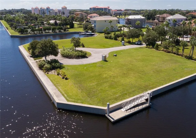 3rd image of 10 Cutter Ct, Palm Coast, FL 32137 | MLS# FC319108