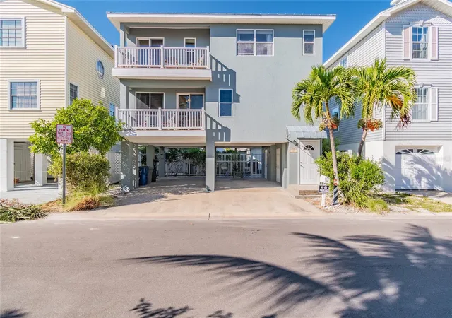 Photo 3 of Single family home for sale at 23 80th Avenue, Treasure Island, FL 33706 | MLS# TB8516794 | Listing updated on 2026-10-09