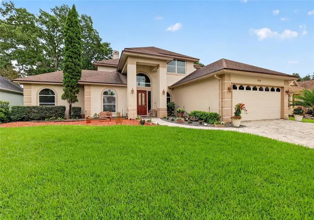 1st image of 1920 Edgewater Dr, Mount Dora, FL 32757 | MLS# G5113449