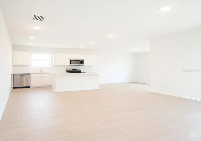 Photo 4 of Single family home for sale at 13218 Sassafras Trial, Parrish, FL 34219 | MLS# A4696356 | Listing updated on 2026-09-02