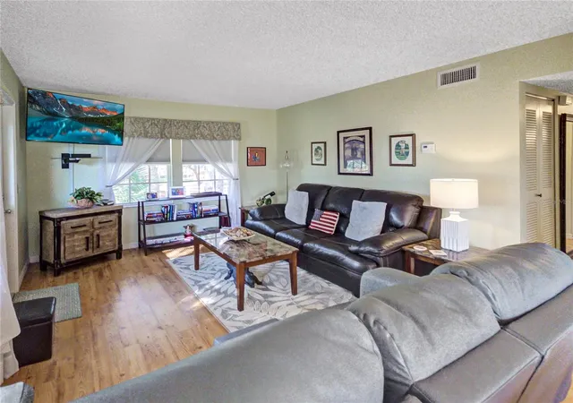 5th image of 7991 Midway Dr Ter #L201, Ocala, FL 34472 | MLS# OM726210