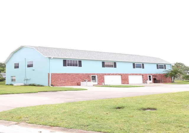 Listing Photo 2 - Condo for sale in building located at 6648 Timbercove Ln, NEW PORT RICHEY, FL 34653 - Unit #6648