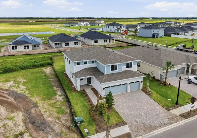 Photo 3 of Single family home for sale at 2012 Hammock Tr Dr, Parrish, FL 34219 | MLS# S5151473 | Listing updated on 2026-10-20