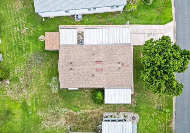 Photo 3 of Single family home for sale at 1534 Hillcrest Dr, Lady Lake, FL 32159 | MLS# G5113458 | Listing updated on 2026-10-04