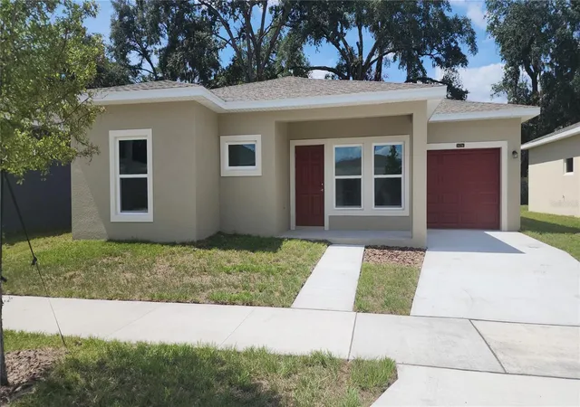 Photo 1 of Single family home for sale at 5016 Finders Ct, Tampa, FL 33617 | MLS# TB8516858 | Listing updated on 2026-07-11