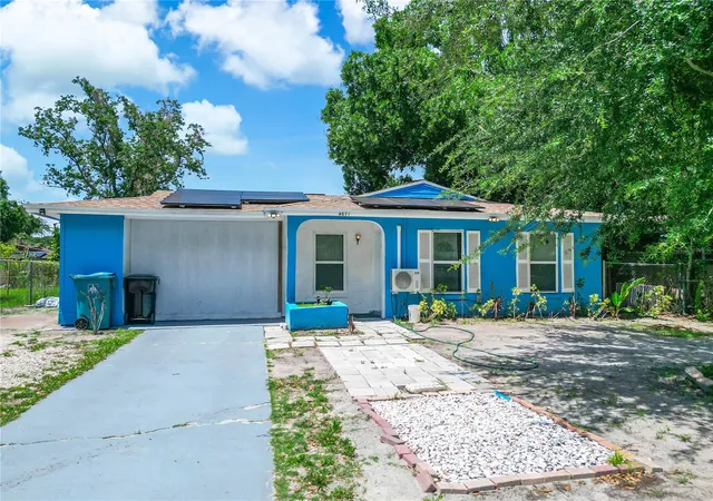 Photo 1 of Single family home for sale at 4671 Vergara Ct, Orlando, FL 32811 | MLS# O6414856 | Listing updated on 2026-10-08