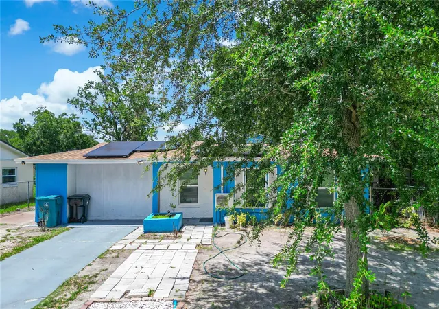 Photo 2 of Single family home for sale at 4671 Vergara Ct, Orlando, FL 32811 | MLS# O6414856 | Listing updated on 2026-10-08
