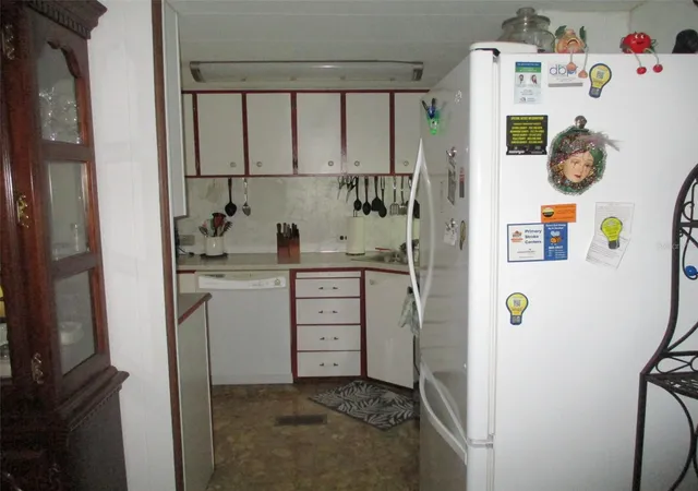 Photo 2 of Manufactured home for sale at 38513 Willoughby Dr, Zephyrhills, FL 33540 | MLS# TB8516870 | Listing updated on 2026-09-04