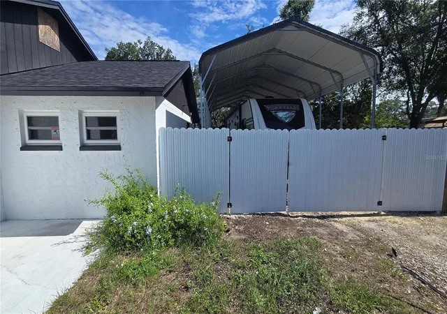 Homes for sale in Tampa, FL | 4812 E 97Th Ave, Tampa, FL 33617 | MLS# TB8516882