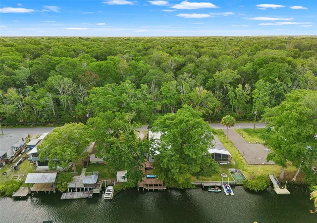 Photo 2 of Manufactured home for sale at 6380 Richard Dr, Weeki Wachee, FL 34607 | MLS# W7886534 | Listing updated on 2026-08-14