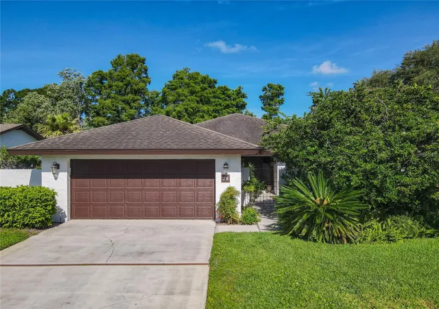 Photo 1 of Single family home for sale at 25 Huntley Ct, Haines City, FL 33844 | MLS# P4938970 | Listing updated on 2026-08-10