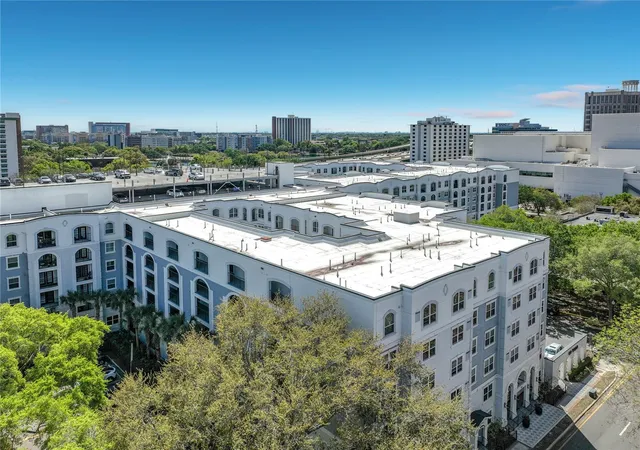 4th image of 206 E S St, Orlando, FL 32801