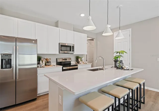 Photo 4 of Single family home for sale at 5862 Sunlit Bnd Way, Apollo Beach, FL 33572 | MLS# S5151485 | Listing updated on 2026-09-20