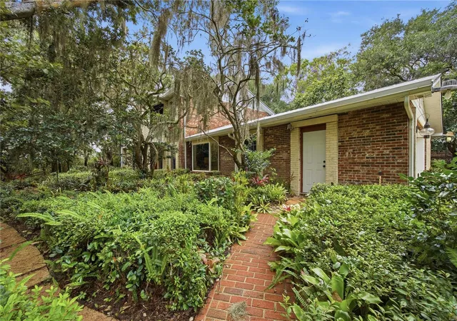 Photo 3 of Single family home for sale at 2271 Keystone Rd, Tarpon Springs, FL 34688 | MLS# TB8516903 | Listing updated on 2026-06-11