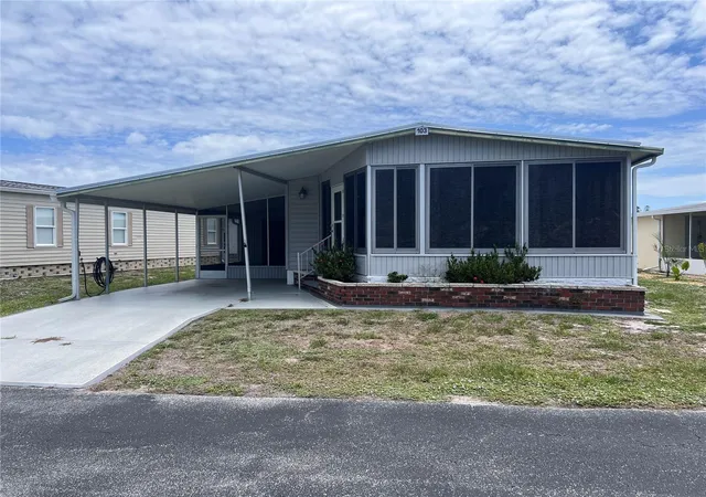 Homes for sale in Englewood, FL | 103 S Fiji Cir, Englewood, FL 34223 | MLS# A4696394
