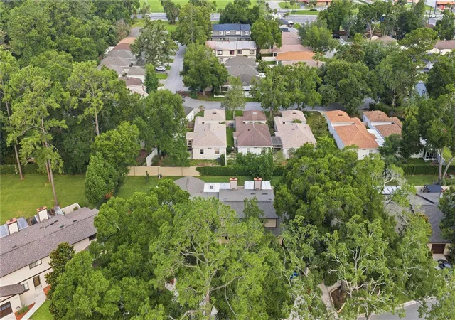 2nd image of 3824 Ne 19th Street Cir, Ocala, FL 34470 | MLS# OM726229