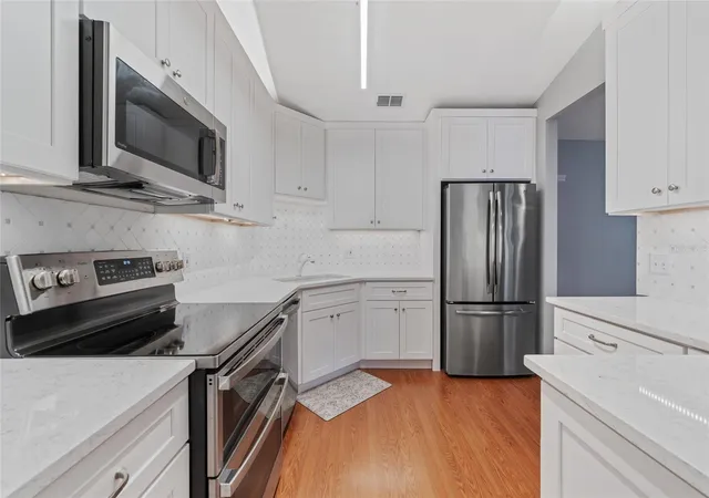 Photo 1 of Condo for sale at 1010 Loch Vail #23, Apopka, FL 32712 | MLS# O6414910 | Listing updated on 2026-09-20