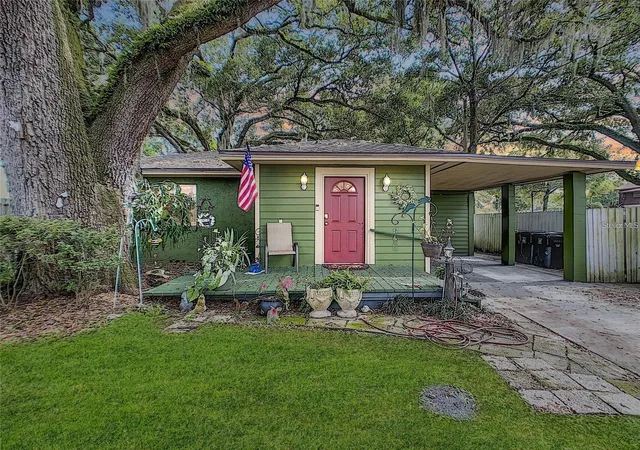 Photo 2 of Single family home for sale at 2410 E Church St, Orlando, FL 32803 | MLS# O6414912 | Listing updated on 2026-07-09