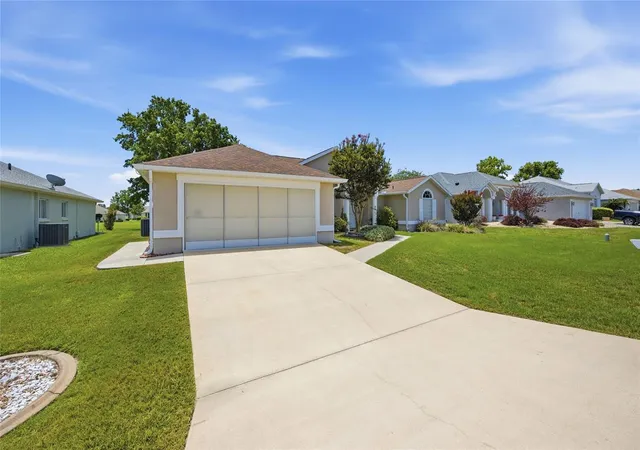 2nd image of 5450 Nw 25th Loop, Ocala, FL 34482 | MLS# OM726234